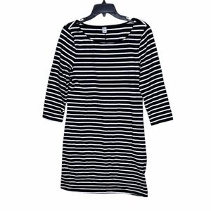 Old Navy Black and White 3/4 sleeve Striped Dress